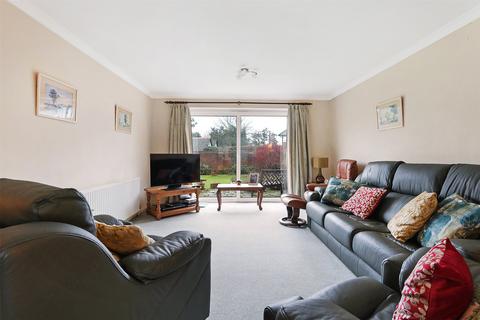 4 bedroom detached house for sale, Montfort Rise, Redhill, Surrey, RH1