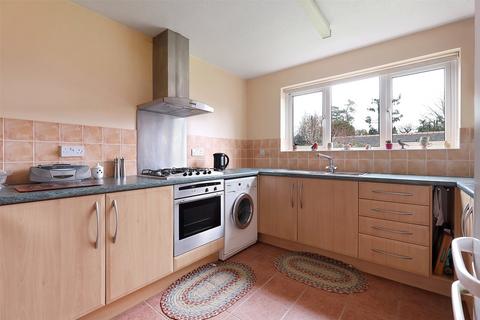 4 bedroom detached house for sale, Montfort Rise, Redhill, Surrey, RH1