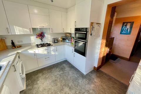 3 bedroom semi-detached house for sale, Knoll Rise, Luton, Bedfordshire, LU2 7JA