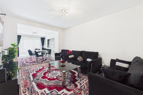 undefined, Islip Gardens, Northolt UB5
