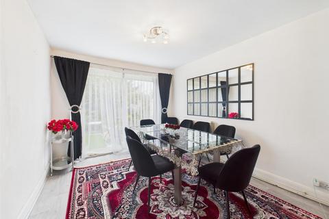 undefined, Islip Gardens, Northolt UB5