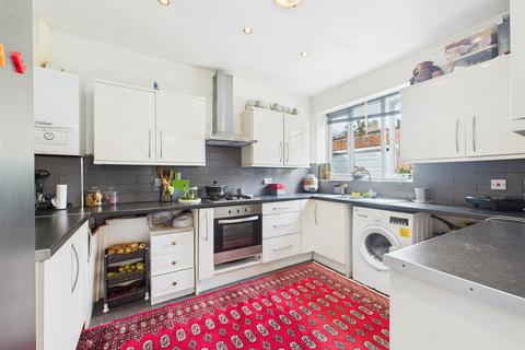 undefined, Islip Gardens, Northolt UB5