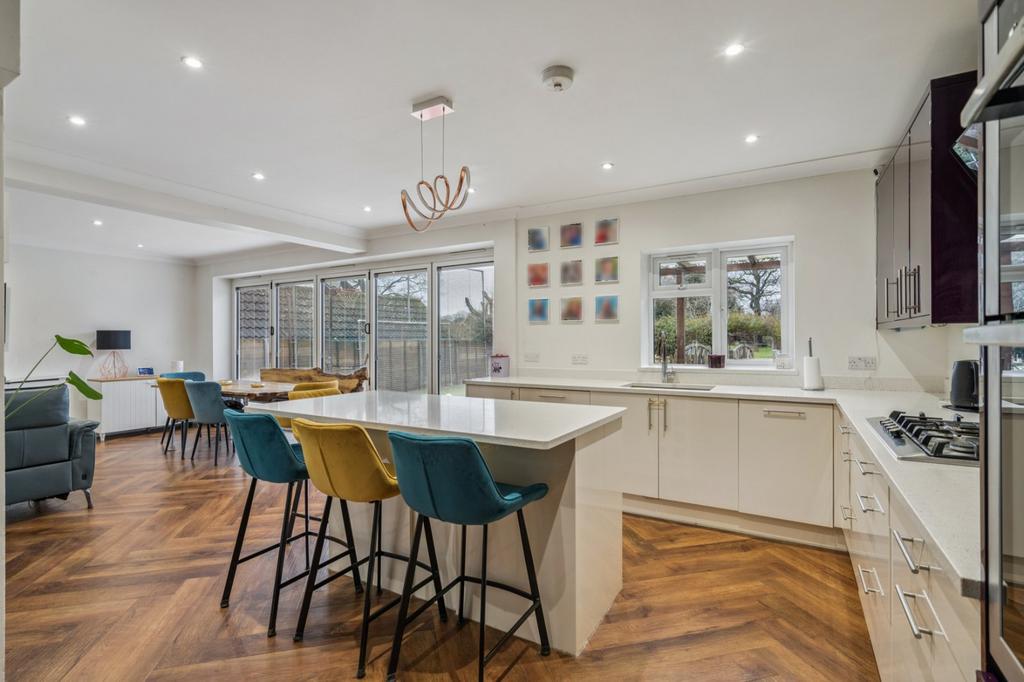 Kitchen/Dining Area