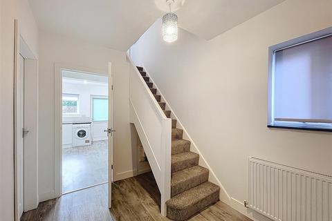 3 bedroom semi-detached house to rent, Dudley Road, Kenilworth