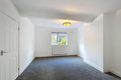 3 bedroom semi-detached house to rent, Dudley Road, Kenilworth