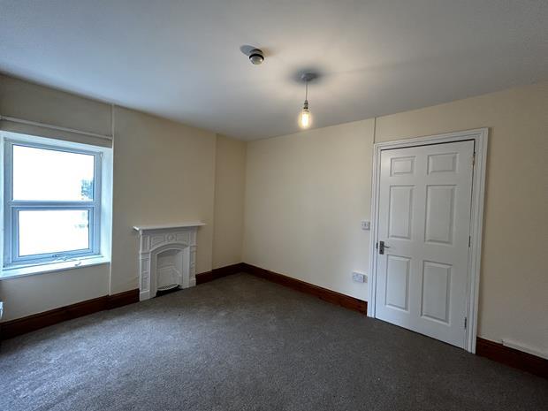 Living and bedroom (2)