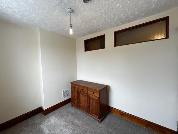 Bedroom 3 (2)