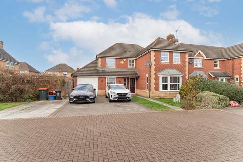 Laburnum Close, Rogerstone, NP10