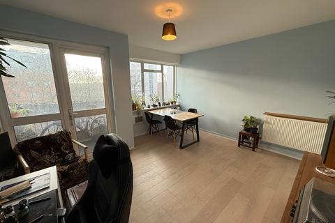 3 bedroom apartment for sale, Shoot up Hill