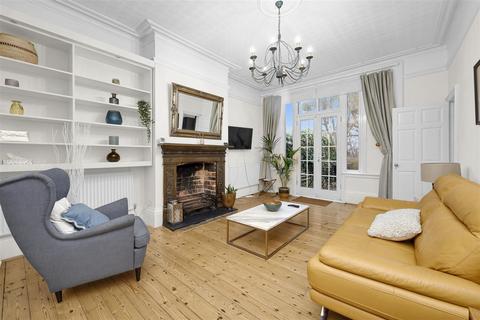 2 bedroom flat to rent, Mount Road, London NW4