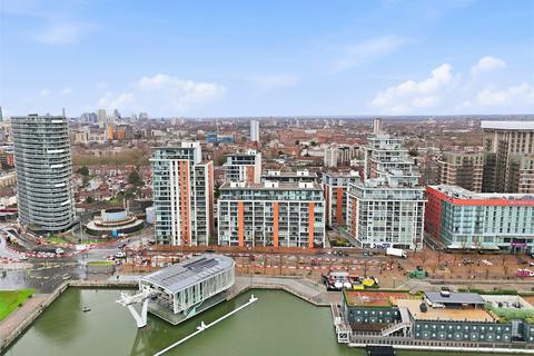 1 bedroom apartment for sale, Western Gateway, London E16