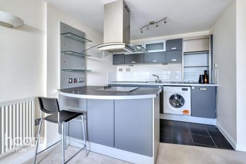 1 bedroom apartment for sale, Throwley Way, SUTTON