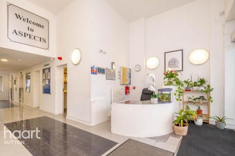 1 bedroom apartment for sale, Throwley Way, SUTTON