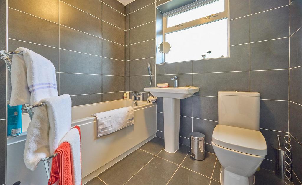 Refitted bathroom to rear