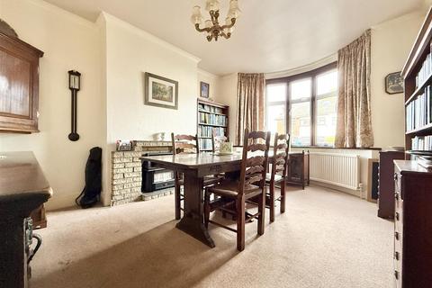 3 bedroom semi-detached house for sale, Mere Road, Wigston LE18