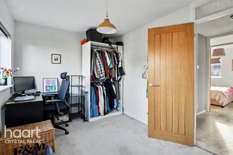 2 bedroom terraced house for sale, Brunel Close, London