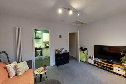 1 bedroom flat to rent, Range Road, Manchester M16