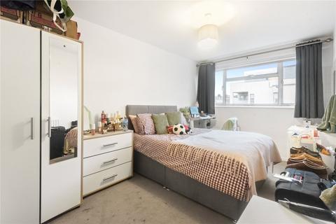 3 bedroom apartment for sale, Chatham Road, London, SW11