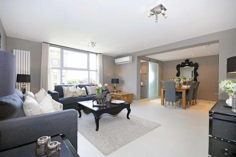 3 bedroom apartment to rent, Boydell Court, St Johns Wood Park, St Johns Wood
