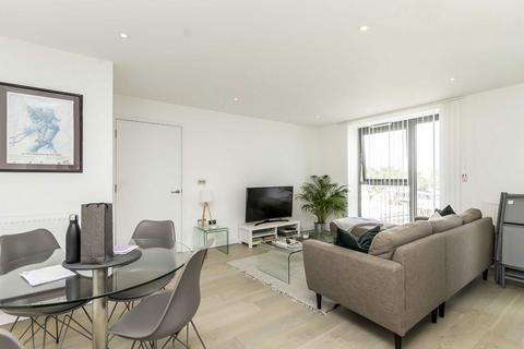 2 bedroom flat to rent, Singapore Road, West Ealing W13