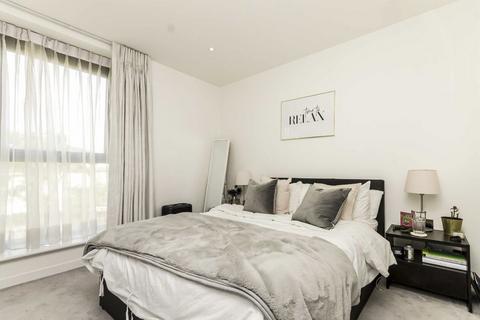 2 bedroom flat to rent, Singapore Road, West Ealing W13