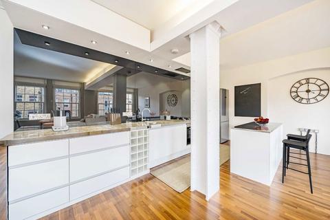 2 bedroom flat for sale, Green Walk, London SE1