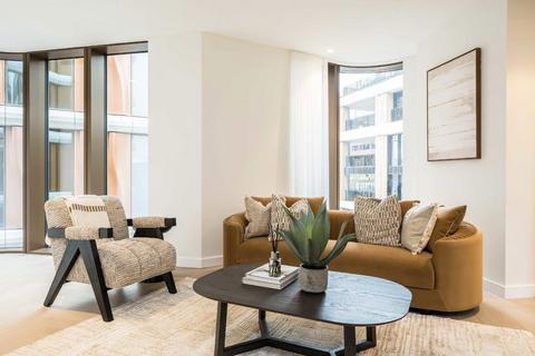 2 bedroom flat for sale, Triptych Place, London SE1