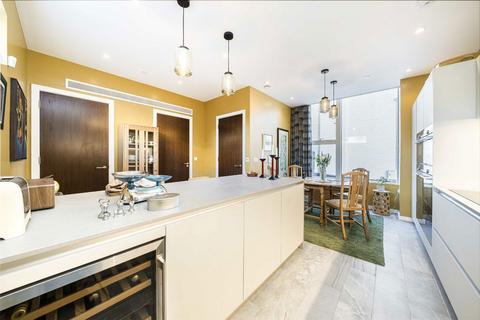 3 bedroom end of terrace house for sale, Hilary Mews, London SE1