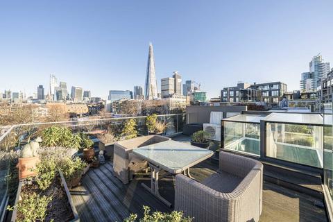 3 bedroom end of terrace house for sale, Hilary Mews, London SE1