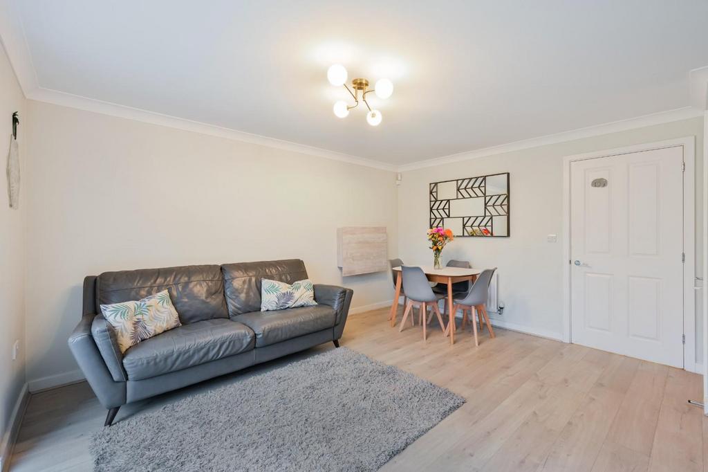 Hayton crescent