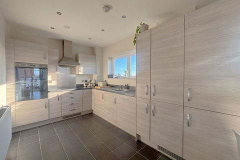 1 bedroom flat for sale, 1 Thornbury Way, Walthamstow E17