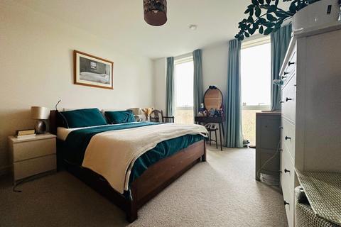 3 bedroom flat for sale, Dixie Court, Adenmore Road, London, SE6