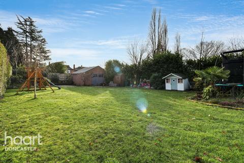 4 bedroom semi-detached house for sale, Ellers Road, Bessacarr, Doncaster