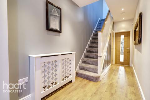4 bedroom semi-detached house for sale, Ellers Road, Bessacarr, Doncaster