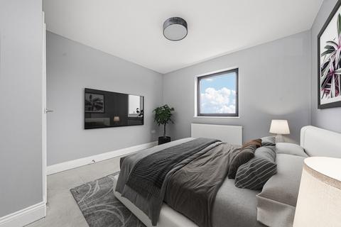 2 bedroom apartment for sale, Hanworth Road, Hounslow