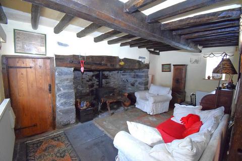 2 bedroom cottage for sale, High Street, Llandrillo