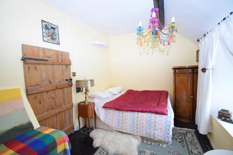 2 bedroom cottage for sale, High Street, Llandrillo