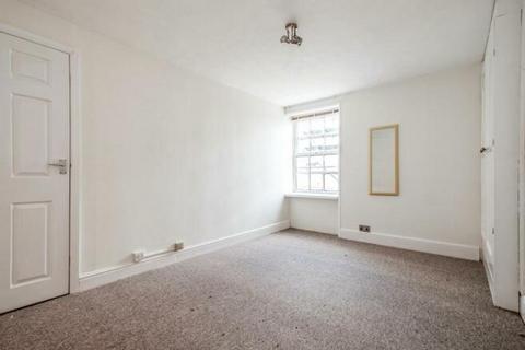 2 bedroom flat to rent, Warwick Street, Worthing, BN11