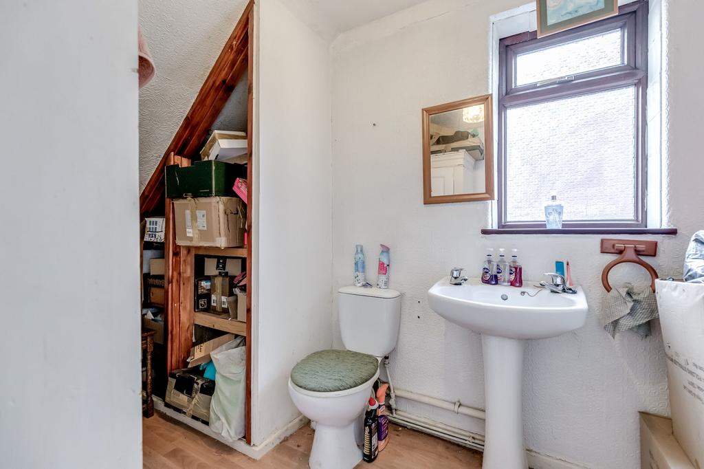 WC with storage