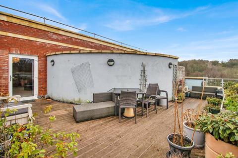 undefined, Cainscross Road, Stroud, Gloucestershire, GL5