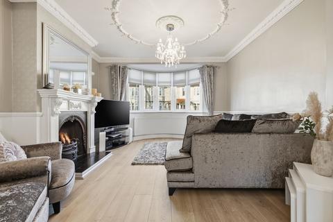 4 bedroom terraced house for sale, Lyndhurst Drive, Hornchurch