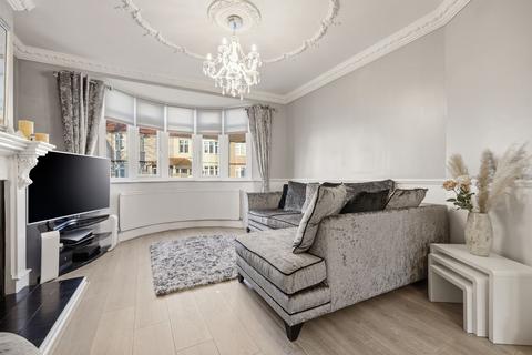 4 bedroom terraced house for sale, Lyndhurst Drive, Hornchurch