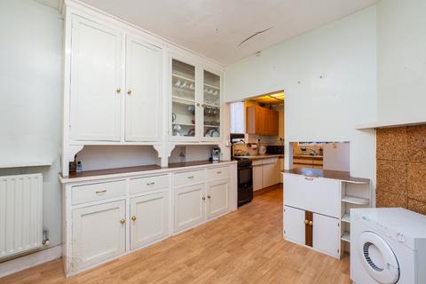 5 bedroom semi-detached house for sale, Salisbury Road, Carshalton SM5