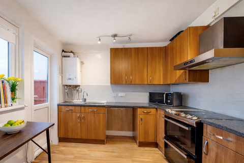 3 bedroom terraced house for sale, Taffy's How, Mitcham CR4
