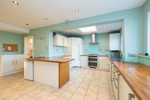undefined, Ash Road, Sutton SM3