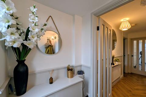 3 bedroom terraced house for sale, Lawnsway, Jarrow, NE32