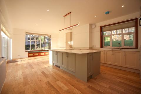 5 bedroom detached house to rent, Queens Road, Cheltenham, Gloucestershire, GL50