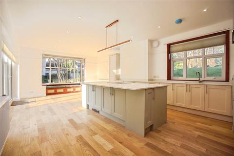 5 bedroom detached house to rent, Queens Road, Cheltenham, Gloucestershire, GL50