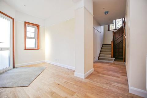 5 bedroom detached house to rent, Queens Road, Cheltenham, Gloucestershire, GL50