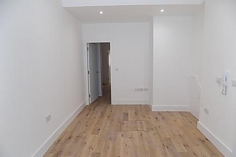 2 bedroom flat to rent, Bavaria Road - Flat A, Hornsey, London, N19